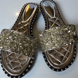 Woman’s  Cushioned Rhinestone Slides size 7 2 day sale